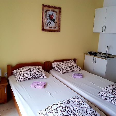 Guesthouse Sun Hostel Будва Екстериор снимка