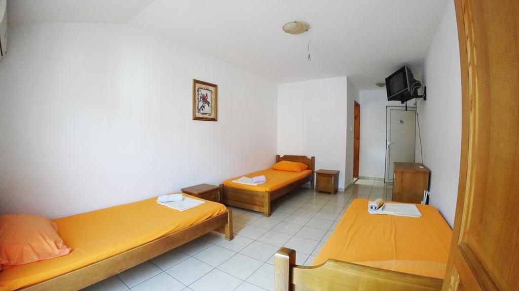 Guesthouse Sun Hostel Будва Екстериор снимка