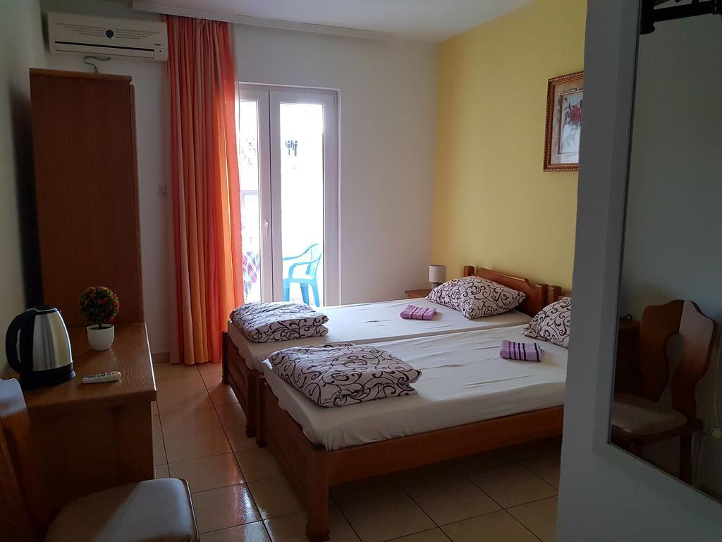 Guesthouse Sun Hostel Будва Екстериор снимка