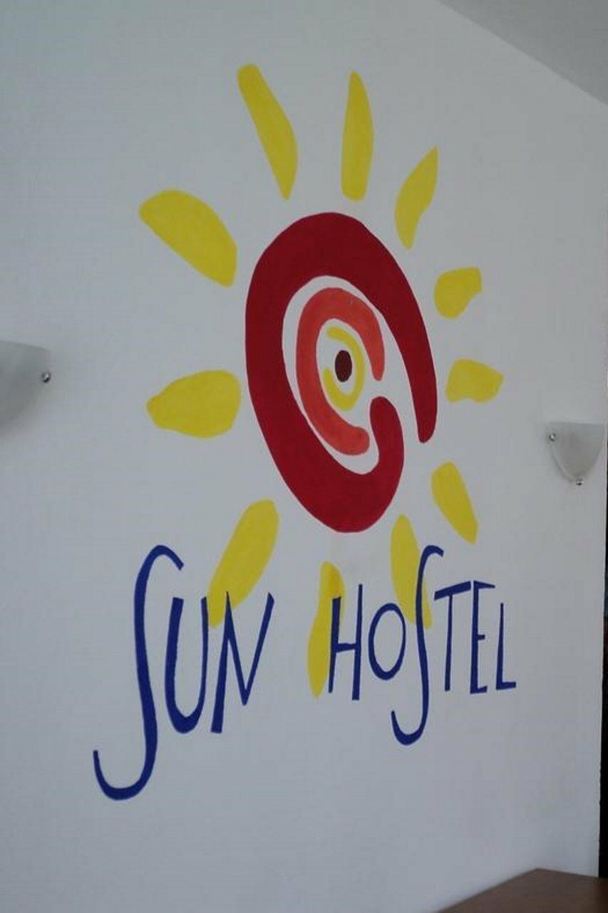 Guesthouse Sun Hostel Будва Екстериор снимка